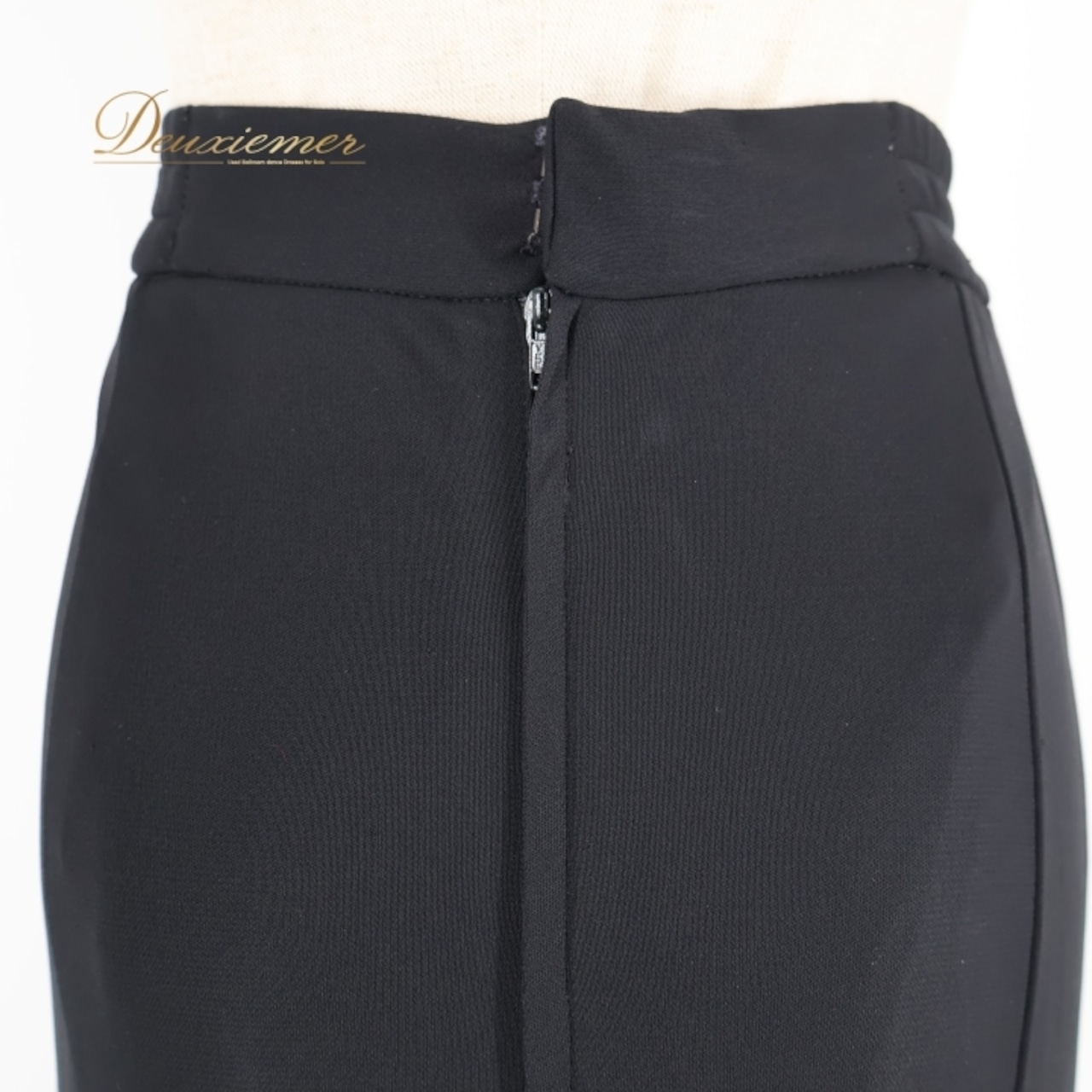 社交ダンス 衣装 スカート ブラック系 チャコットロイヤルダンス Chacott ROYAL DANCE 黒 日本製 無地 シンプル 上品 レッスン 練習 伸縮 アシンメトリー ストレッチ オールブラック ダンス衣装 パーティー