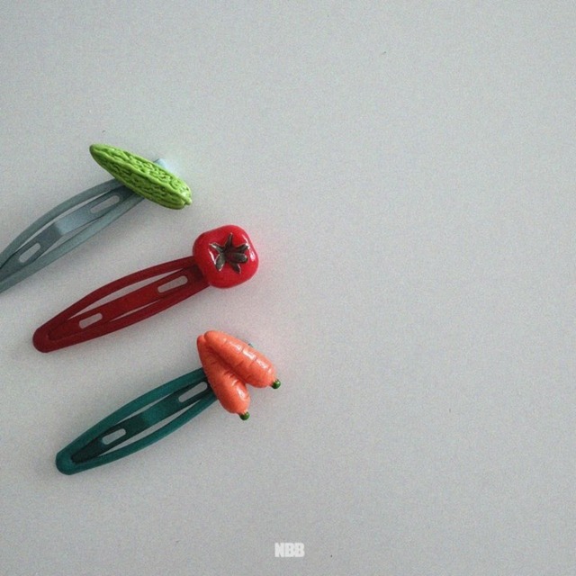 《予約》night bebe ¨ vegetable store pin set (3ea 1set)