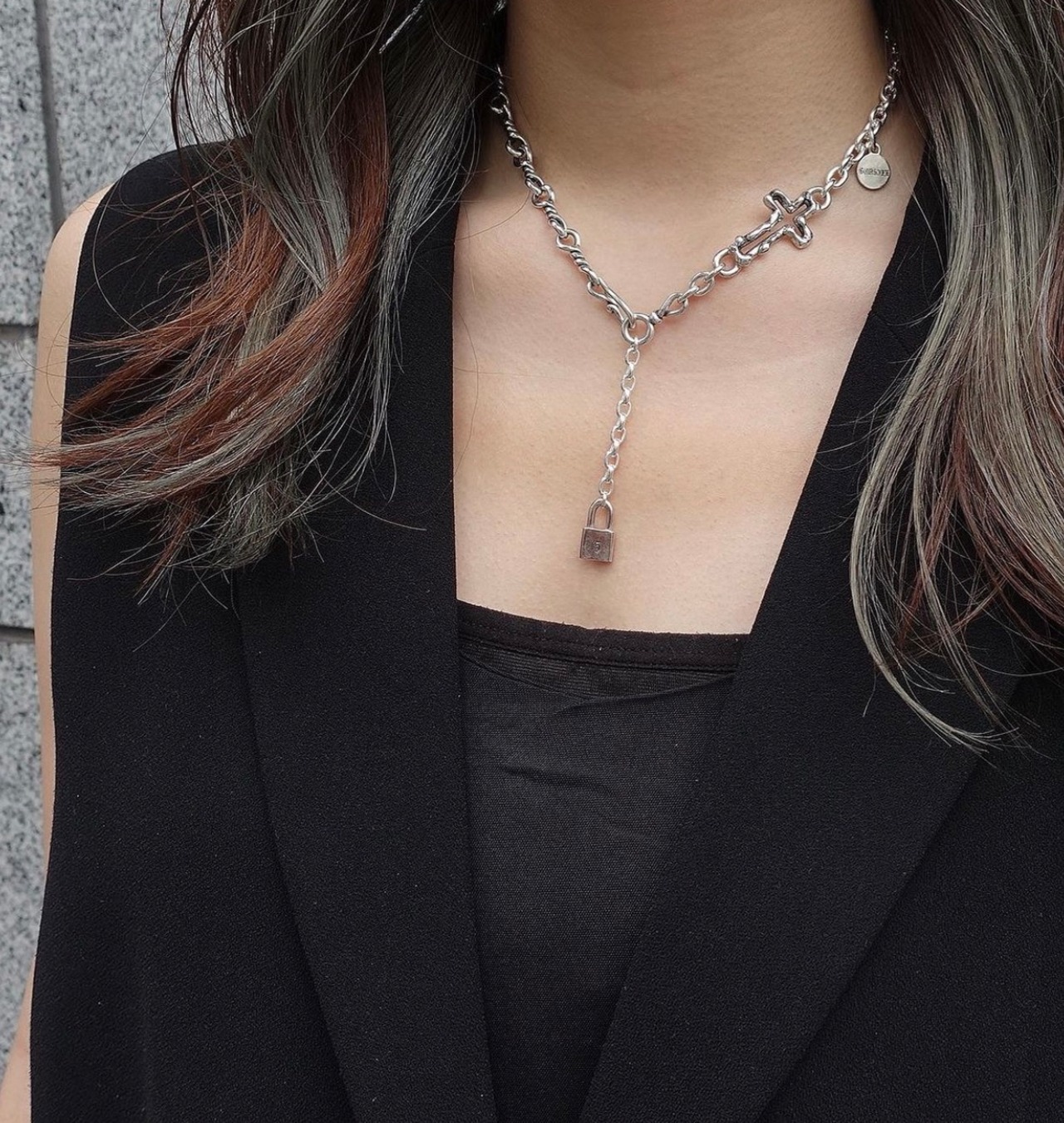 OPEN CROSS & TWIST CHAIN NECKLACE with PADLOCK pink silver / オープンクロス＆ツイストチェーンネックレス ウィズピンクシルバーパドロック
