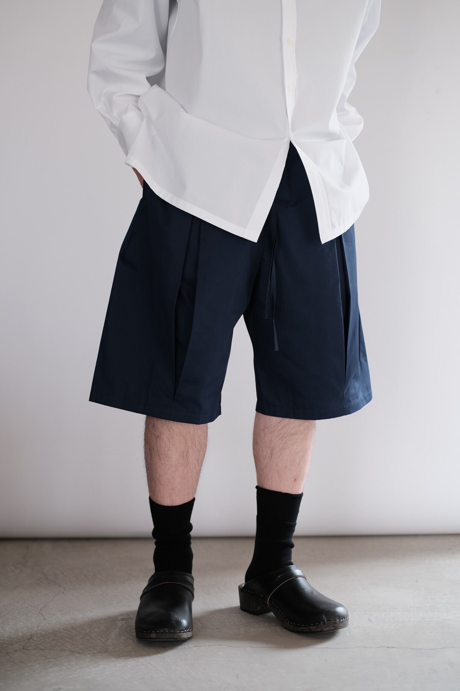 SAGE NATION / BOX PLEAT SHORT  