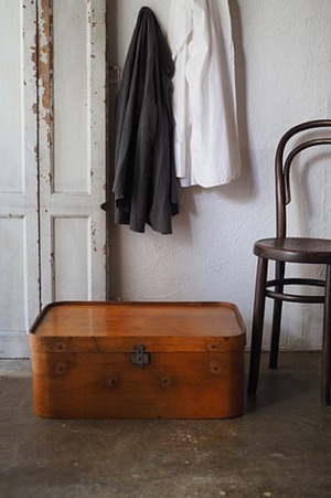 モダニズムの到来 プライウッドのスーツケース-vintage plywood suitcase