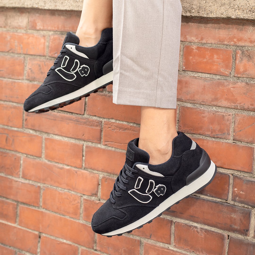 にゅ〜ずスニーカー にゅ～ず『BLACK』LIMITED EDITION 限定900足｜抽選販売｜10/6