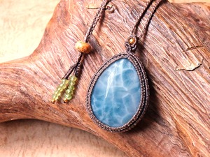 ラリマー マクラメペンダント