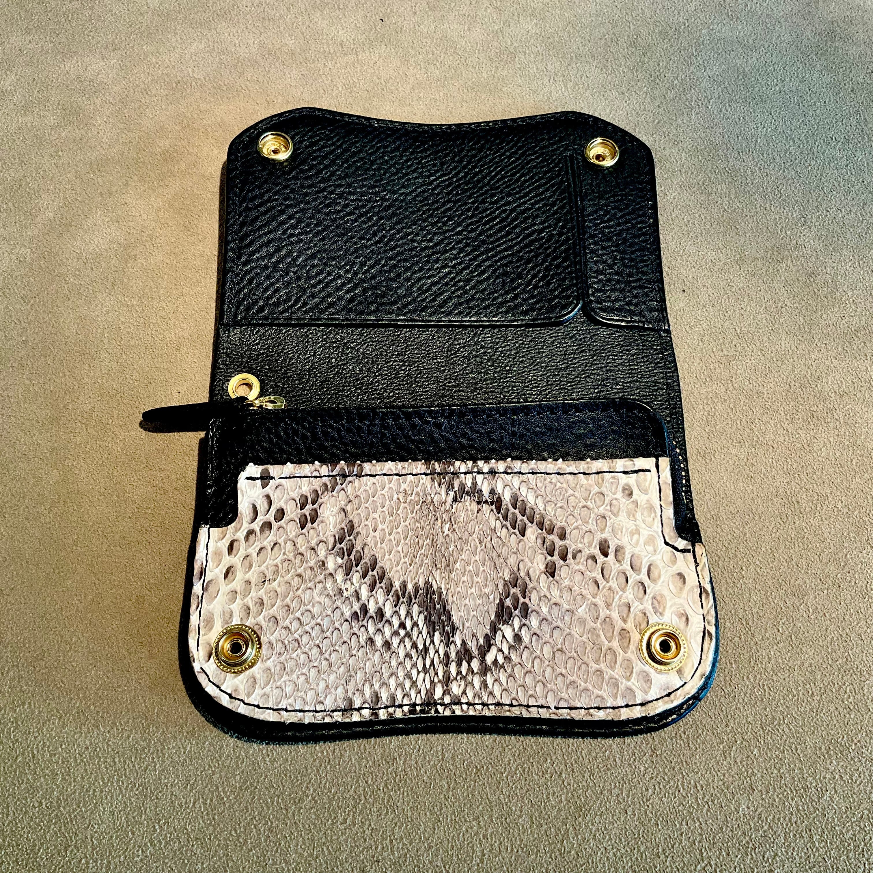 Groover Leather グルーバーレザー short trackerwallet custom Python