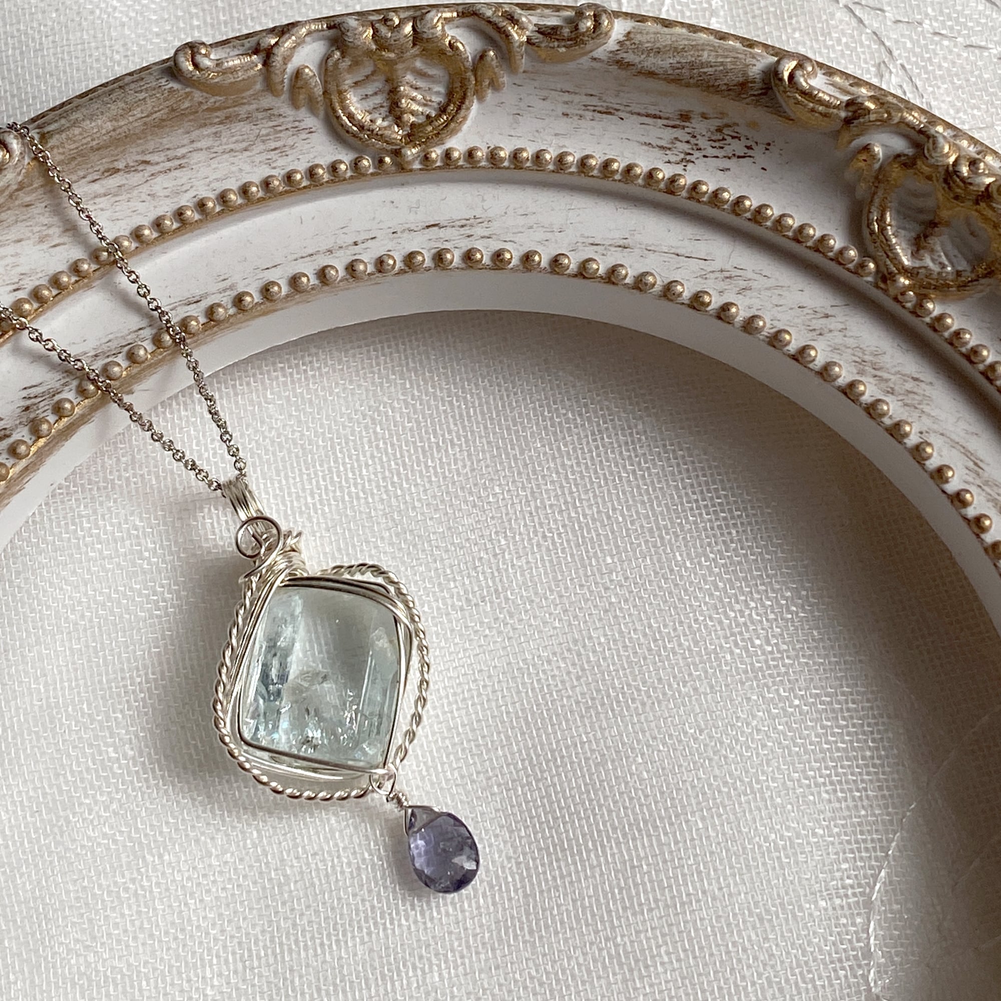 限りなく透明に近いブルー　　アクアマリン　ペンダントヘッド 限りなく透明に近いブルーアクアマリンペンダントヘッド