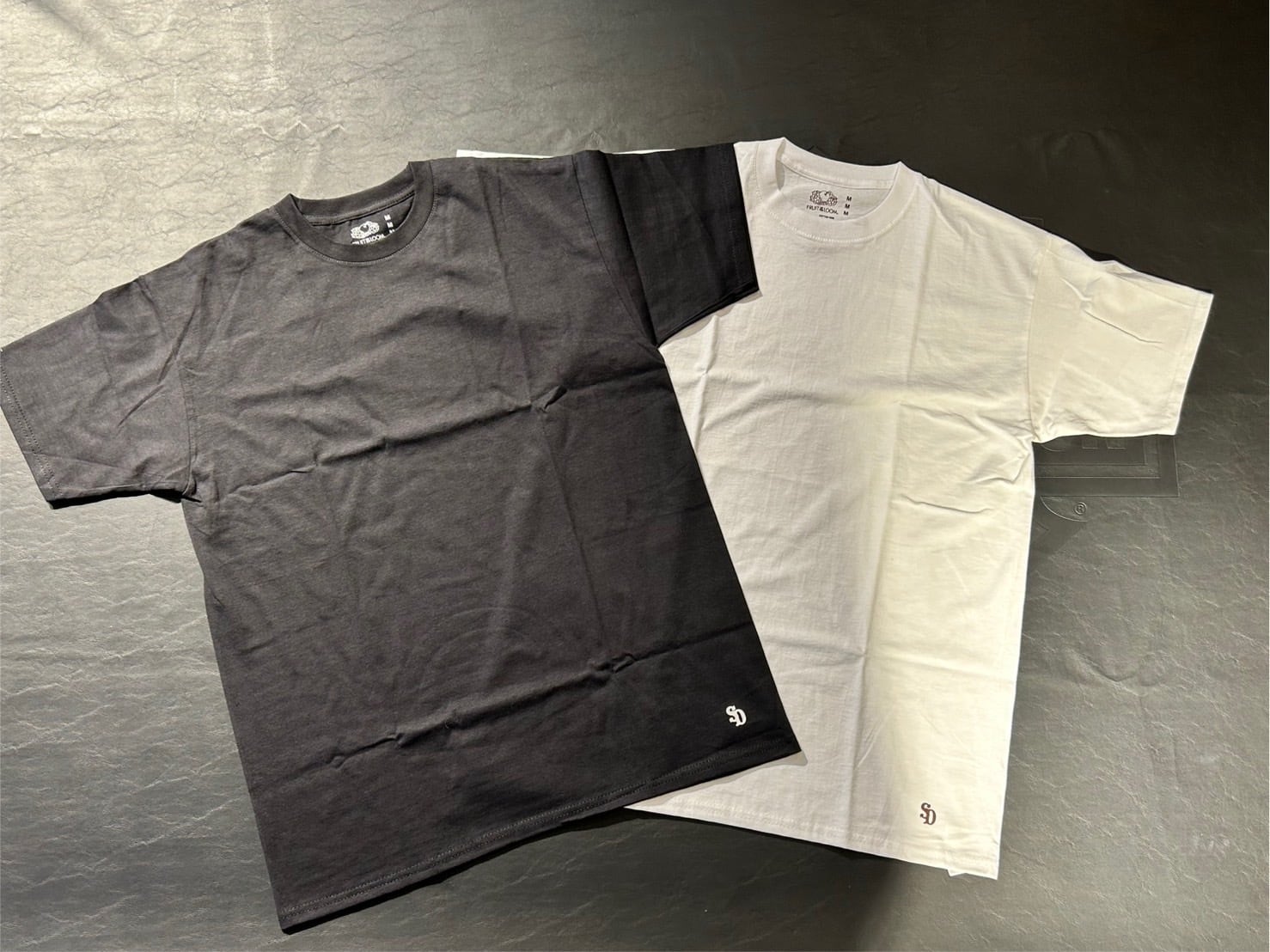 トップス SD Heavyweight Football Logo LS T VW SD Heavyweight Football Logo LS T VW | Moto Awesome