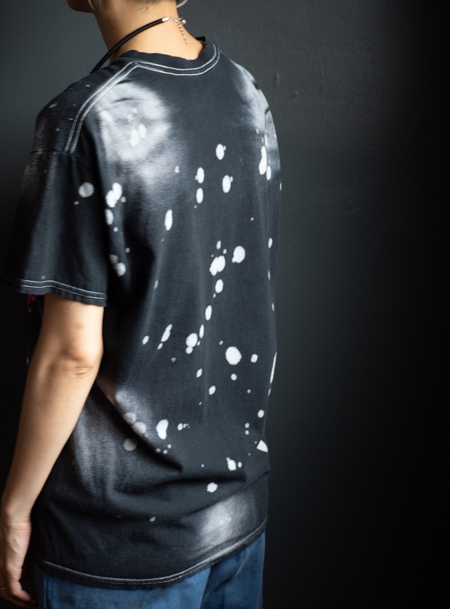 "MUSIC TELEVISION" used Spray print t-shirt
