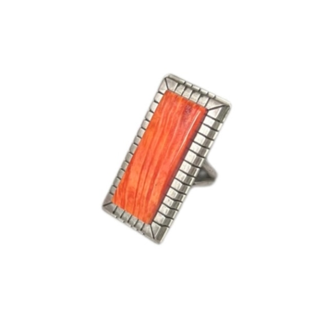 RAY JACK wide rectangle silver ring set with spiny oyster shell