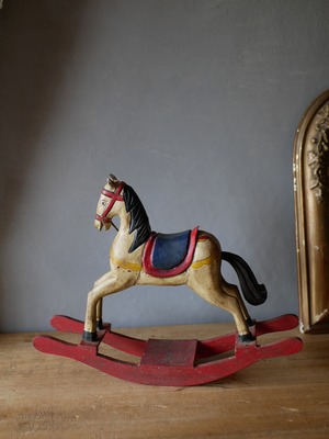 木馬　フランスアンティーク　アンティークのある暮らし　ブロカント　おもちゃ