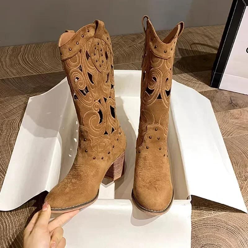透かし彫りの刺繍された女性用ウィンターブーツ,膝丈の穴のある女性用ブーツ,レザーレットブーツ,秋,2023