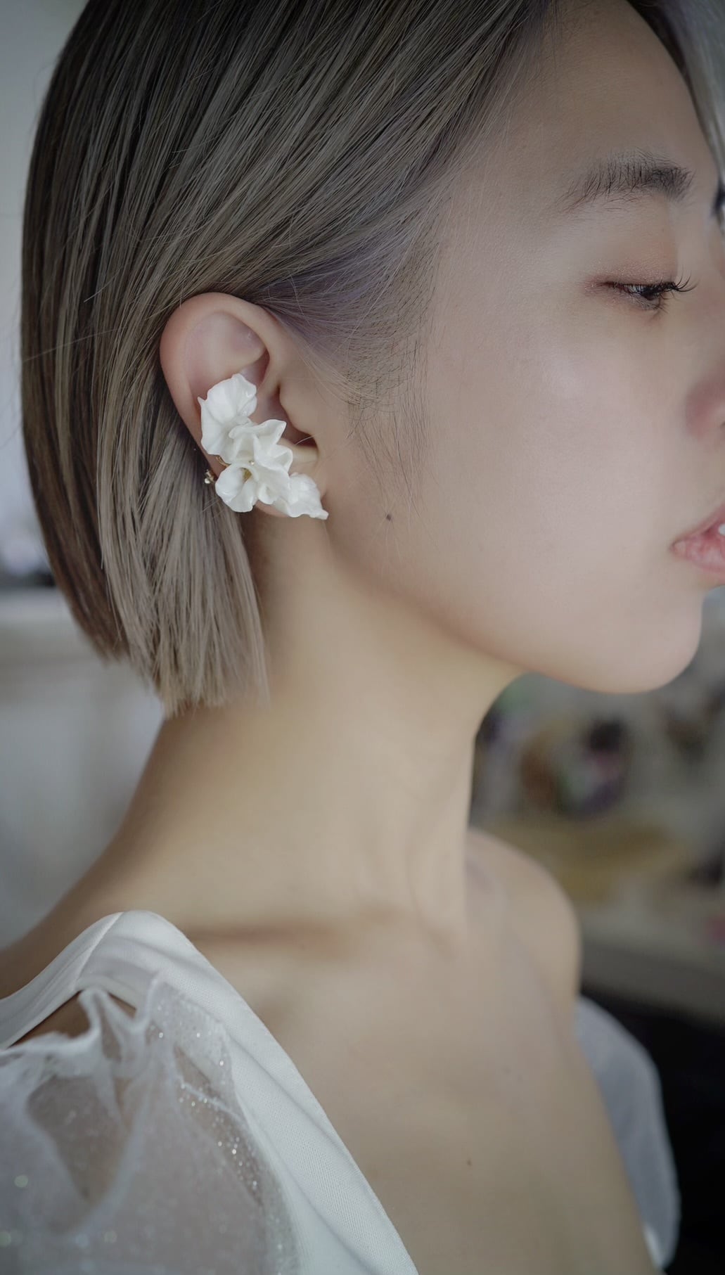 ゼクシィ掲載】White fril asymmetry | ブライダルアクセサリー flua 