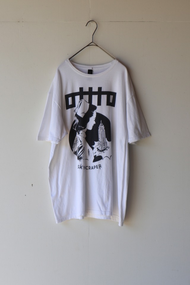 skyscraper t-shirt
