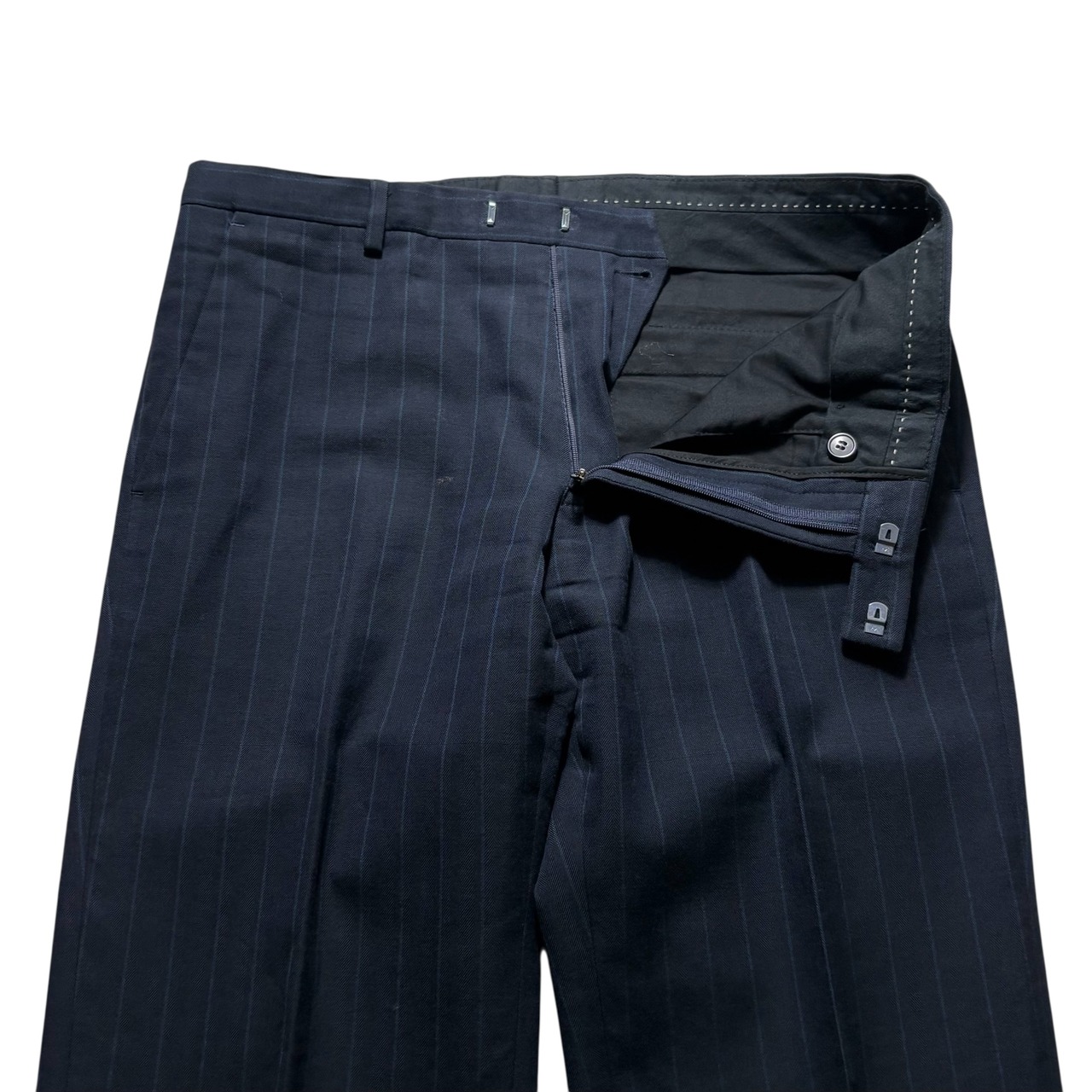 DRIES VAN NOTEN herringbone stripe suits set-up