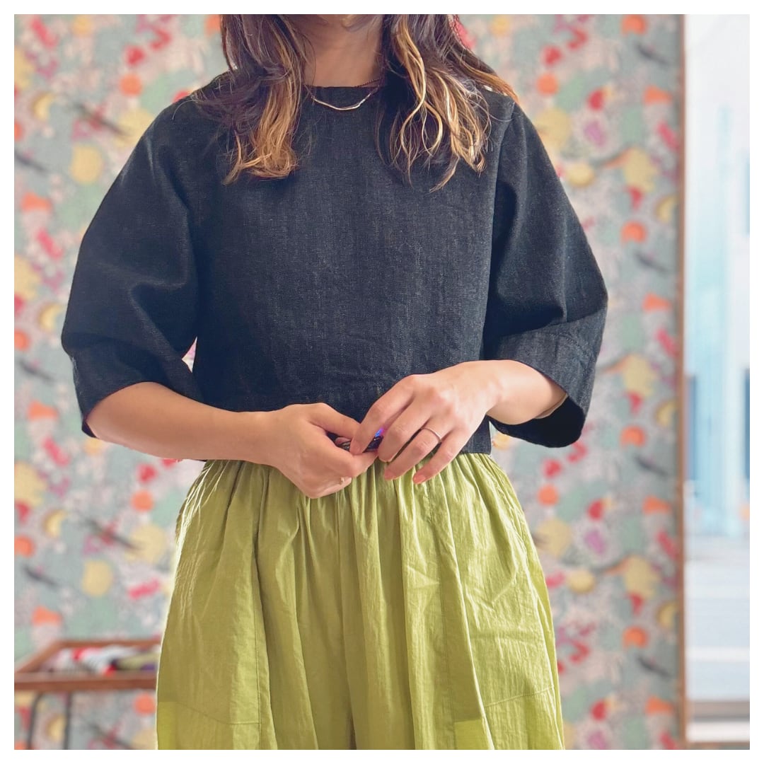 【hwyl】後ろzipデニムカットソー