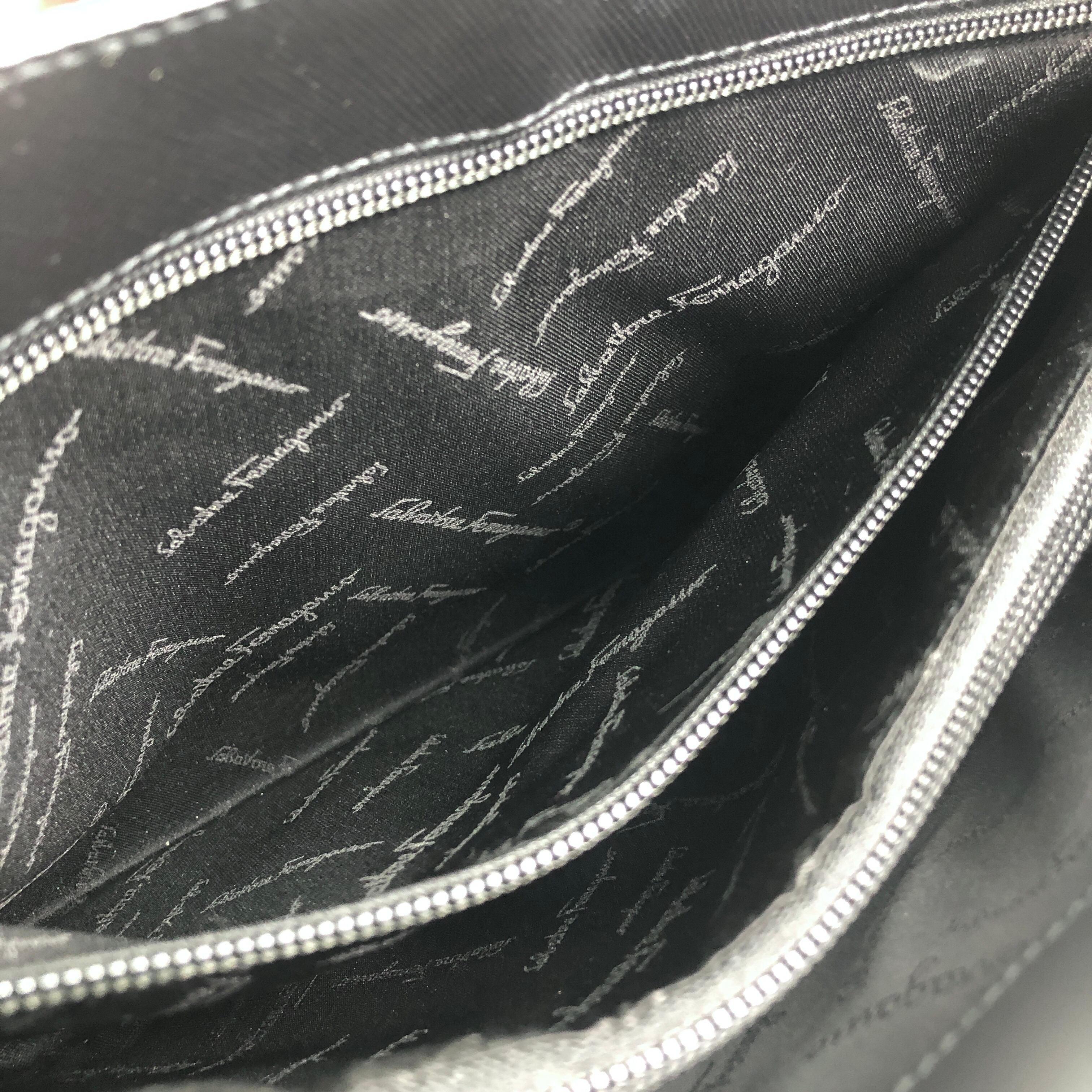 Salvatore Ferragamo サルヴァトーレ フェラガモ ショルダーバッグ