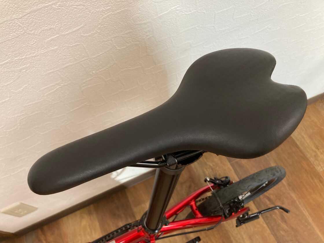 送料無料！【中古品】超軽量折畳み RENAULT ルノー ULTRA LIGHT7 