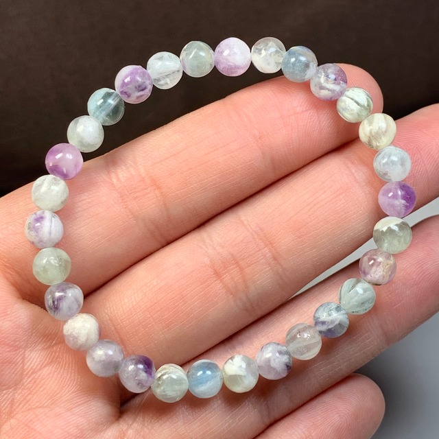 1.可愛い小粒♪エンジェルフェザーフローライト