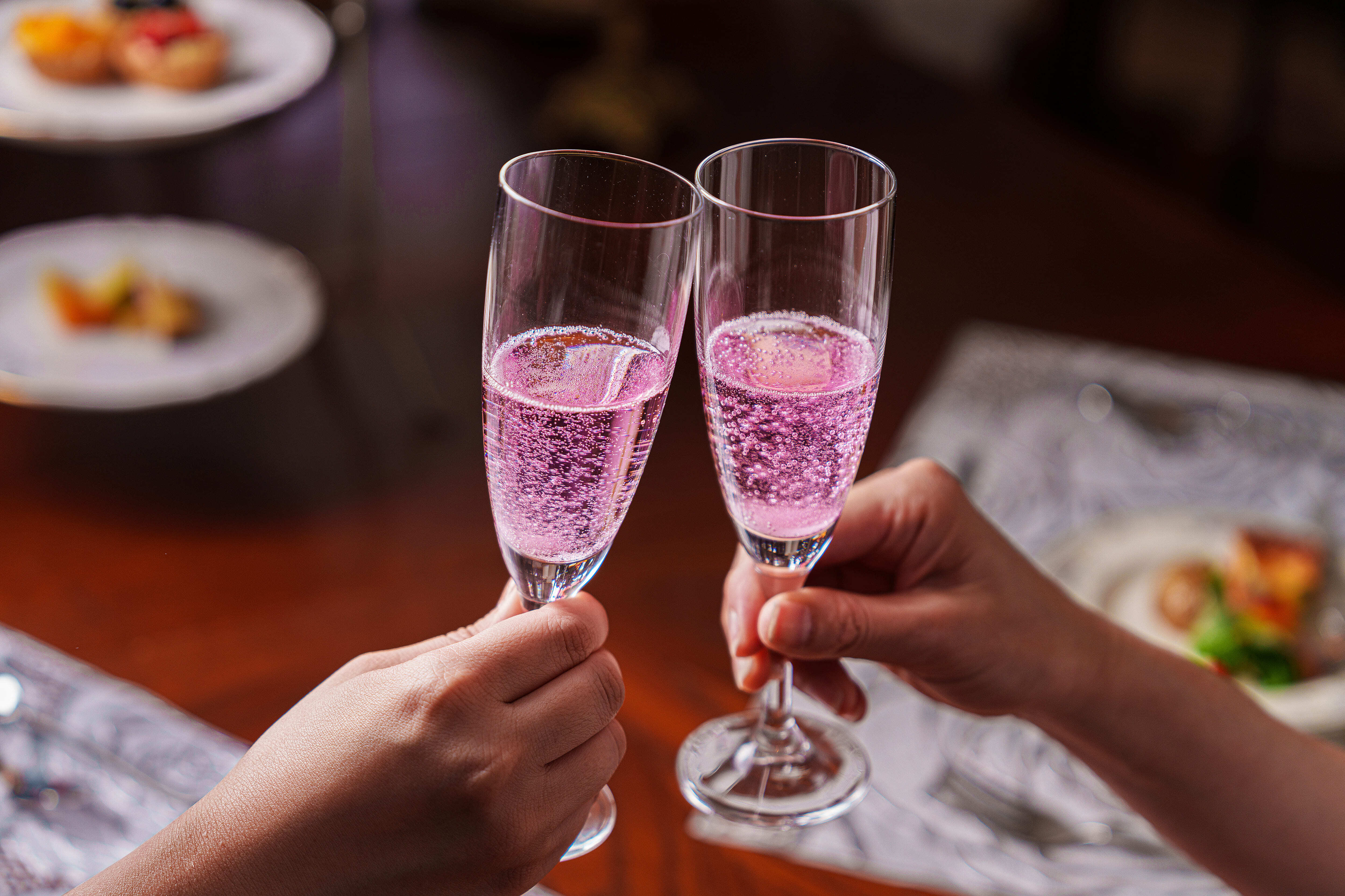 薔薇ハイボール Rosa 300ml 12本 | 株式会社Rose