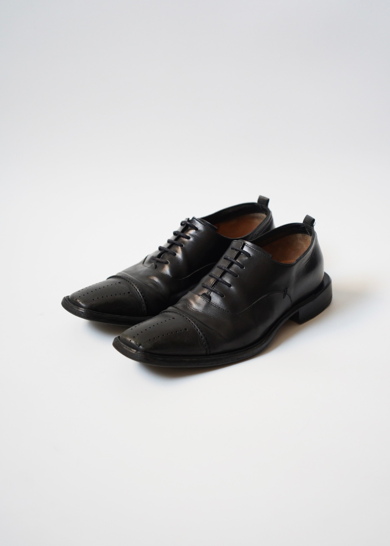 CoSTUME NATIONAL HOMME square toe lace up shoes