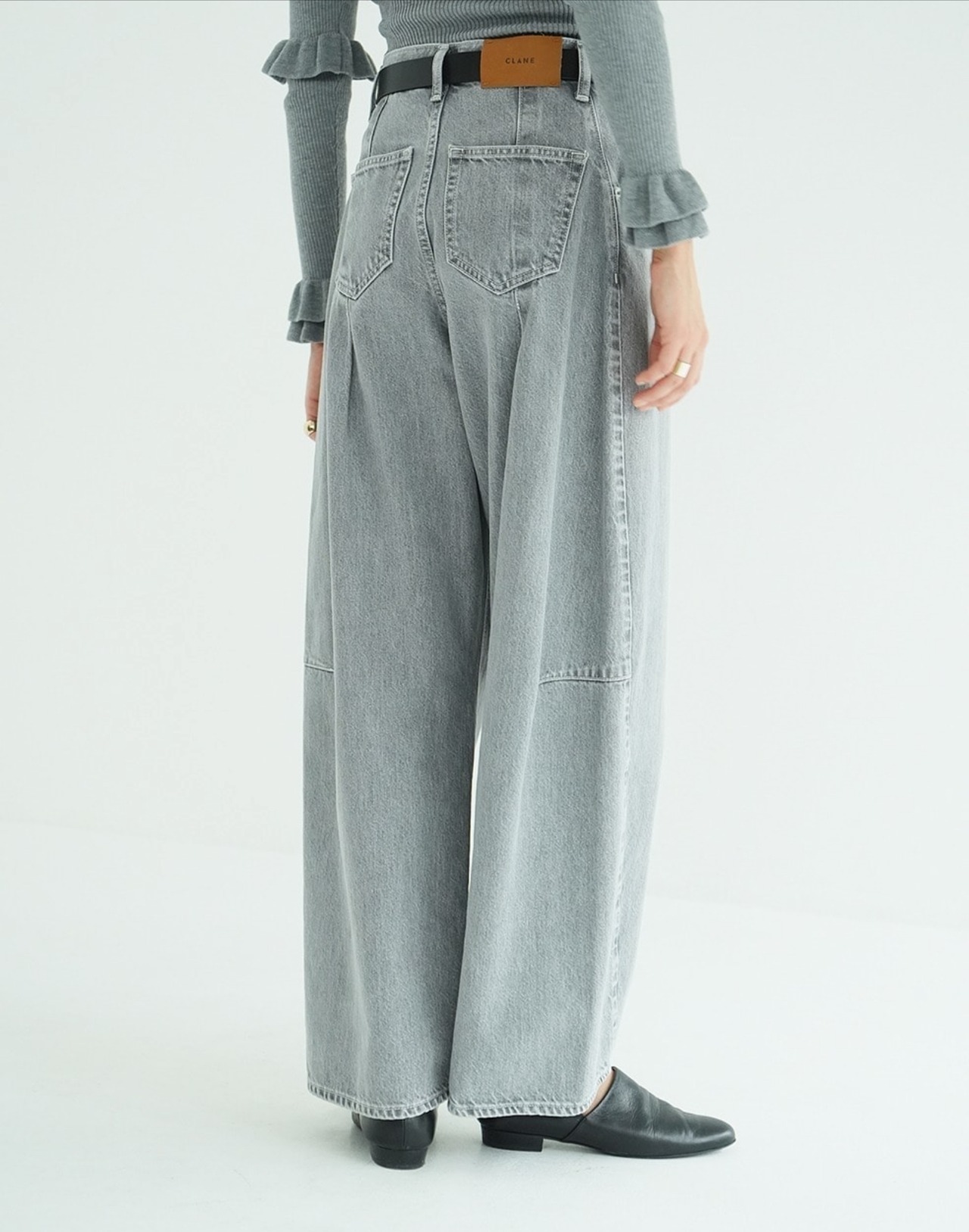 CLANE COCOON BULKY DENIM PANTS