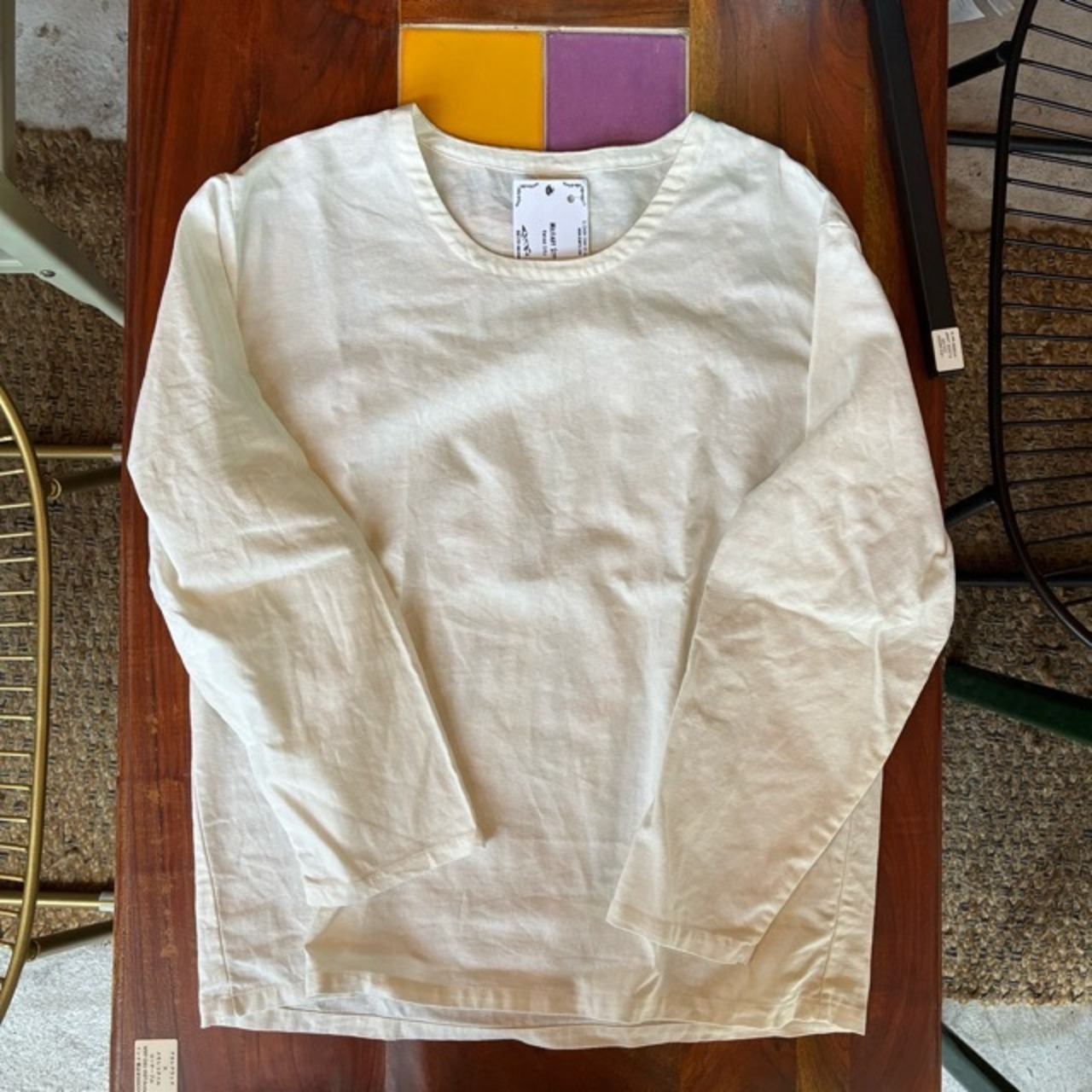French type Linen cotton Crew neck shirt L/S White　フランスタイプ　リネンコットンクルーネックシャツ　ホワイト　ロングスリーブ　ファッション　ユニセックス　軍物　フランス軍　ミリタリー　長袖　インナー　ブラウス