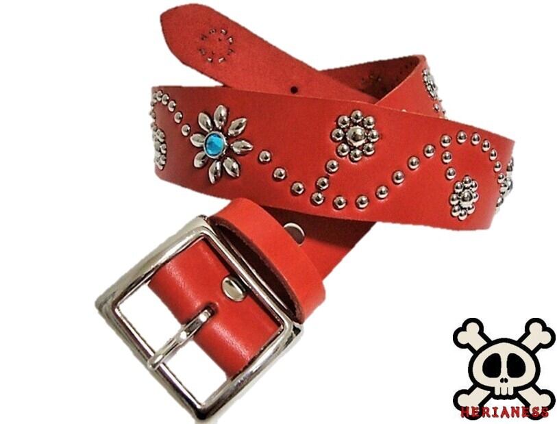 栃木レザー フラワー型スタッズベルト 赤（アクアブルースポッツ  