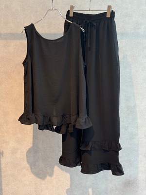 frill design sleeveless set up