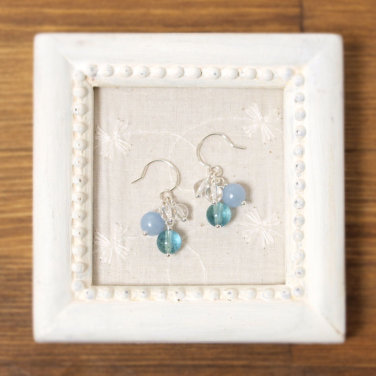 ブルーフローライト＋エンジェライト＋水晶ピアス（イヤリング