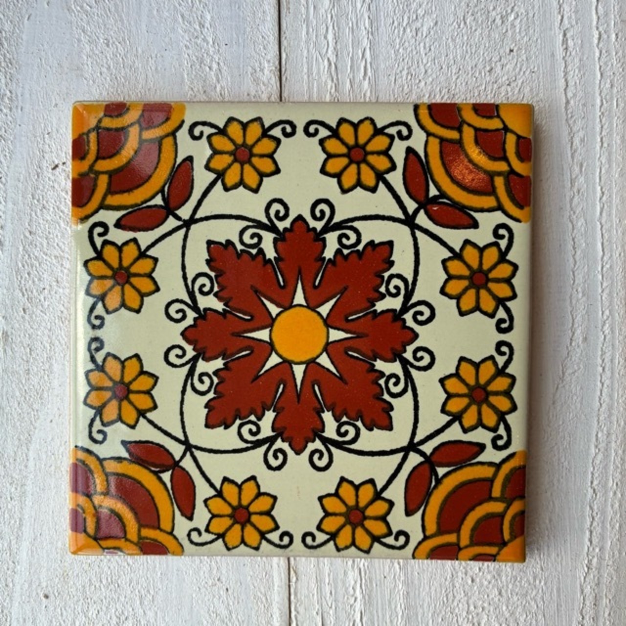 Mexico Talavera tile　メキシコタラベラタイル　004　フラワー　お花　オレンジ　ホワイト　10cm　コースター　鍋敷き　DIY　モザイクタイル　柄タイル　室内壁　室外壁　デザインタイル　レトロ　アートタイル　ハンドメイド