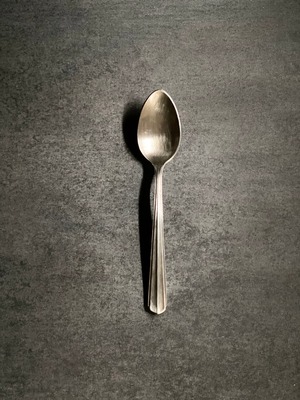 竹俣勇壱　ryo spoon-a table