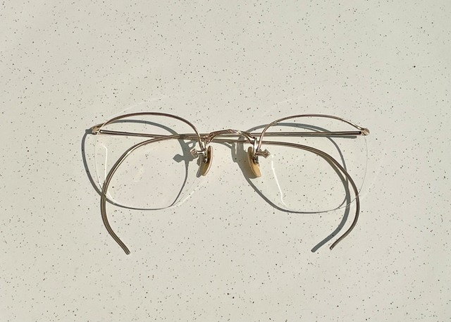 20s~30s AMERICAN OPTICAL 12kgf 10k bridge glasses