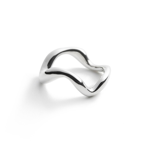 Contort silver ring