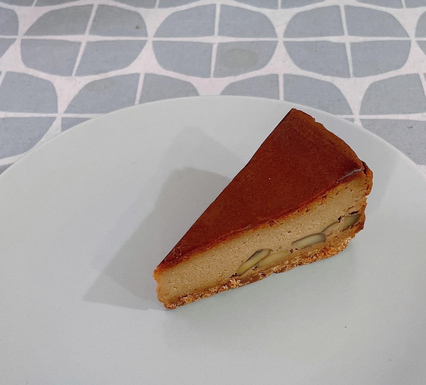 八丁味噌と珈琲のチーズケーキ