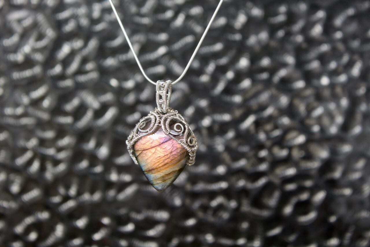Multi color Labradorite silver 925 wire wrapping pendant