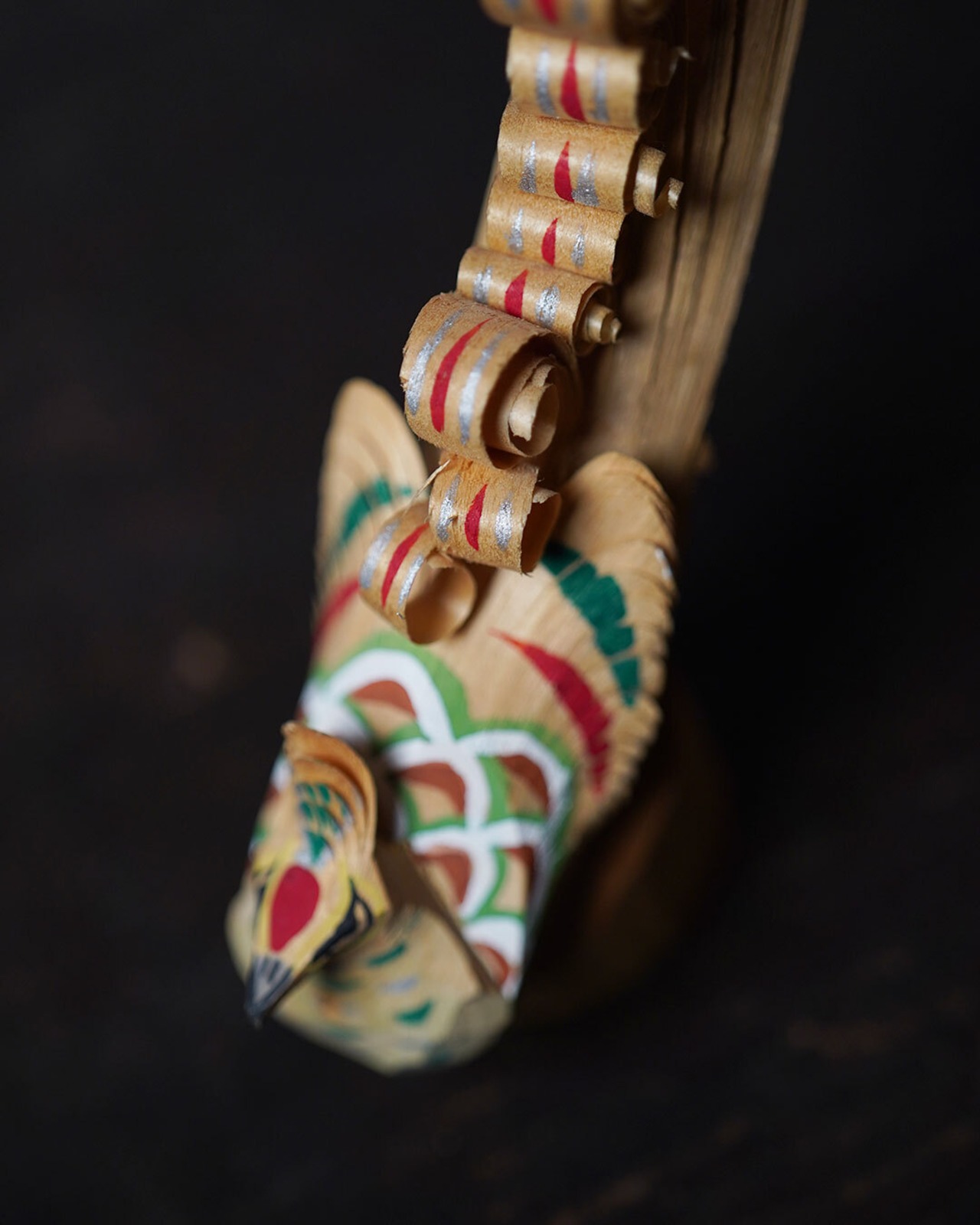 笹野一刀彫　孔雀　/　山形