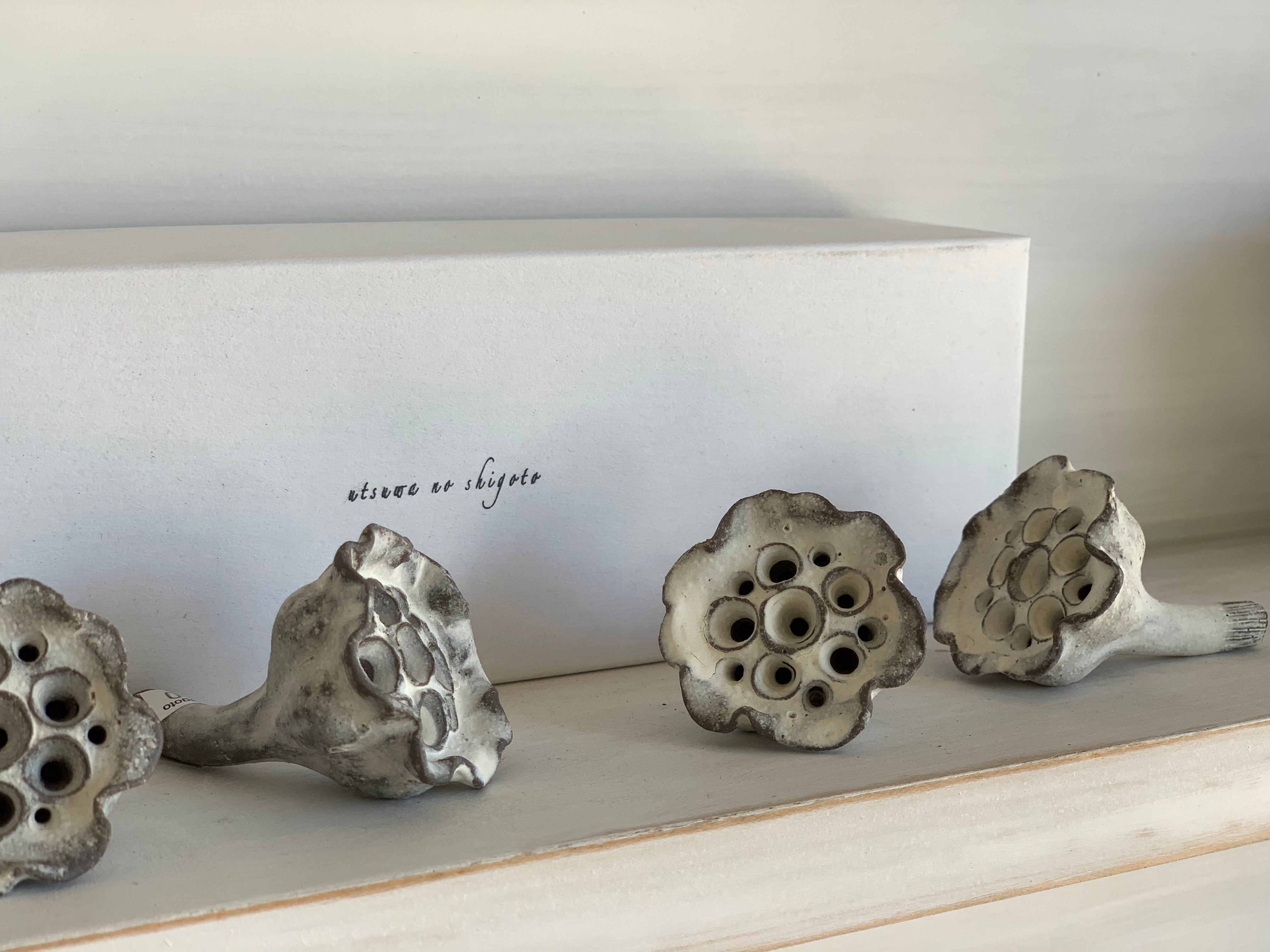 ハス箸置き(白)