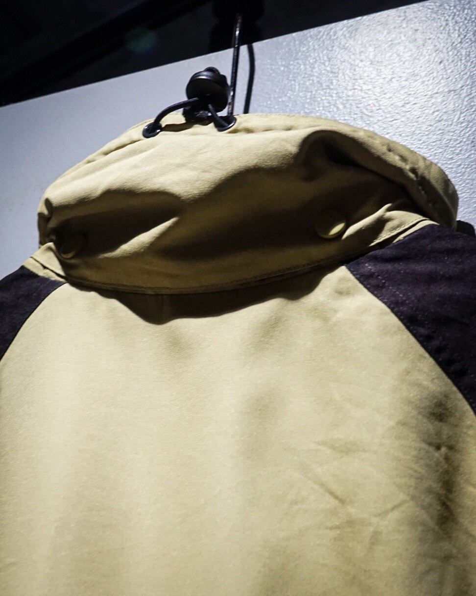 add (C) vintage】90's “adidas Adventure” Technical Mountain Jacket