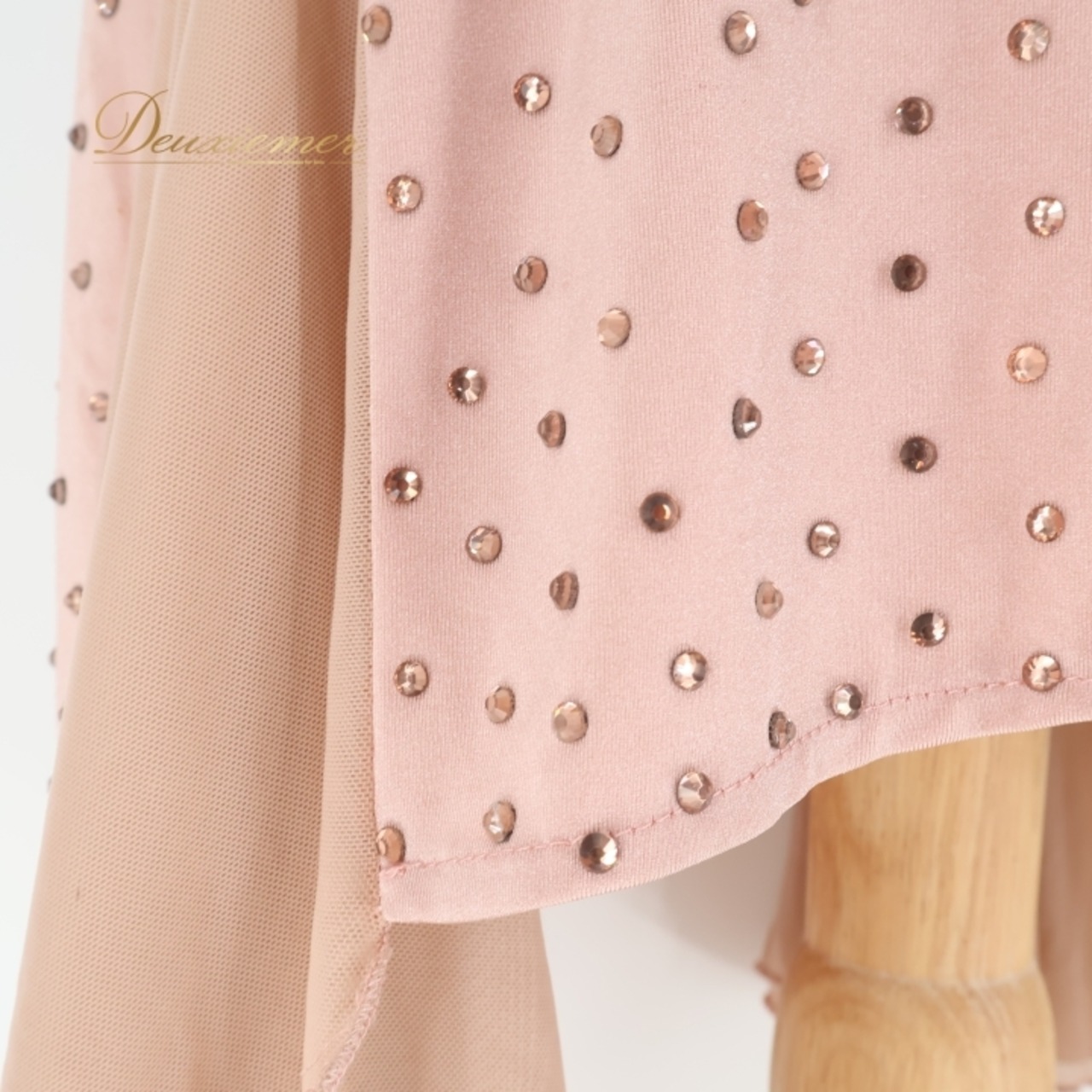 社交ダンス 衣装 ラテン ドレス ワンピース ラテンドレス ピンクベージュ レース デモ 競技 発表会 パーティ ピンク系 ベージュ系 伸縮性 おしゃれ 女性用 ファッション エレガント ステージ衣装 レース 競技用 発表会用 パーティー用 ドレスアップ