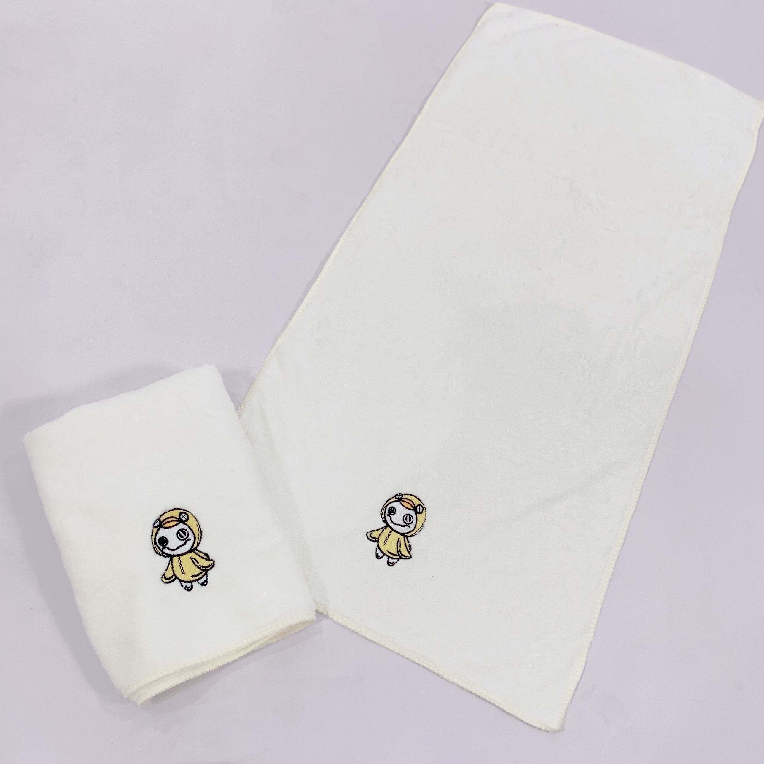 刺繍入りマイクロファイバーフェイスタオル ひよこnierちゃん Nier