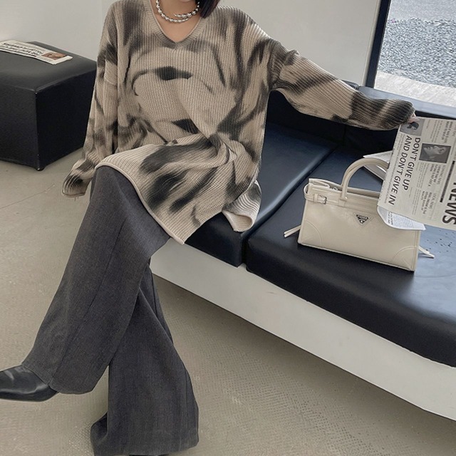 Graphic print oversized knit pullover【2color】 C1002