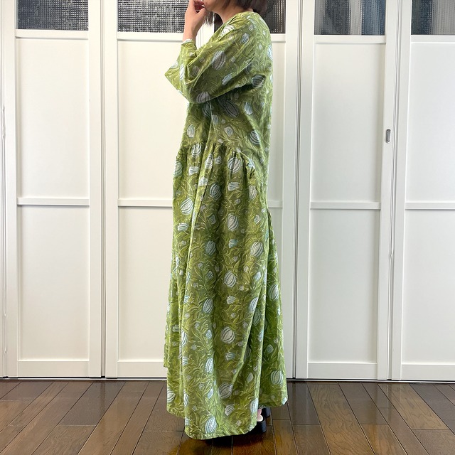 ダイヤゴナルギャザーワンピース＜GIM/312・グリーン＞