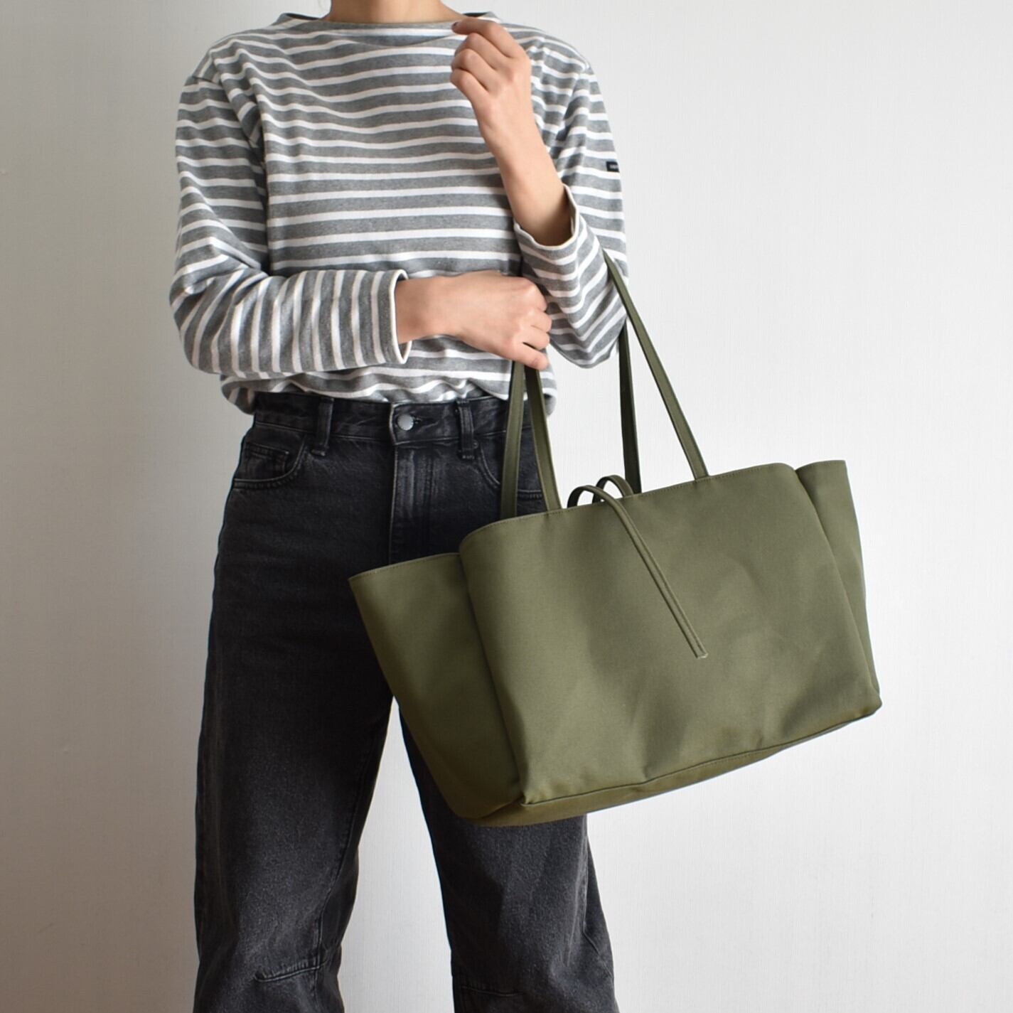 BOX2 TOTE BAG(オリーブ/カーキ） | cherie aimer trip（シェリ エメ