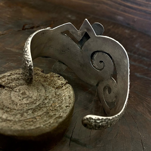 アーロンアンダーソン(AaronAnderson) ドラゴンフライバングル