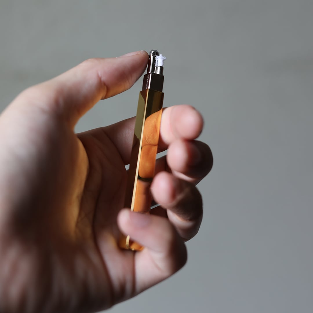 TSUBOTA PEARL (坪田パール) Queue Metal Polished Slim stick lighter
