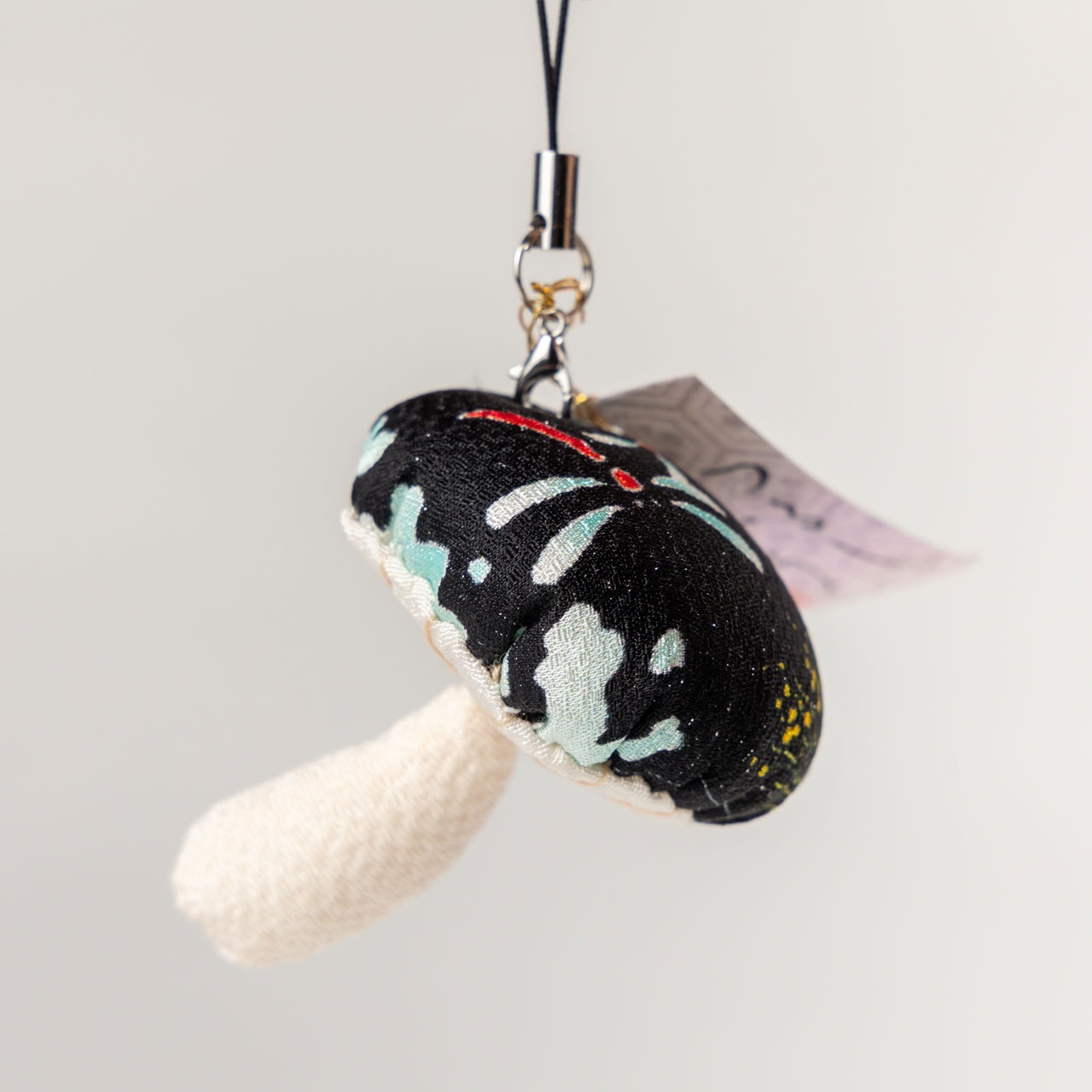 吊るしストラップ／きのこ