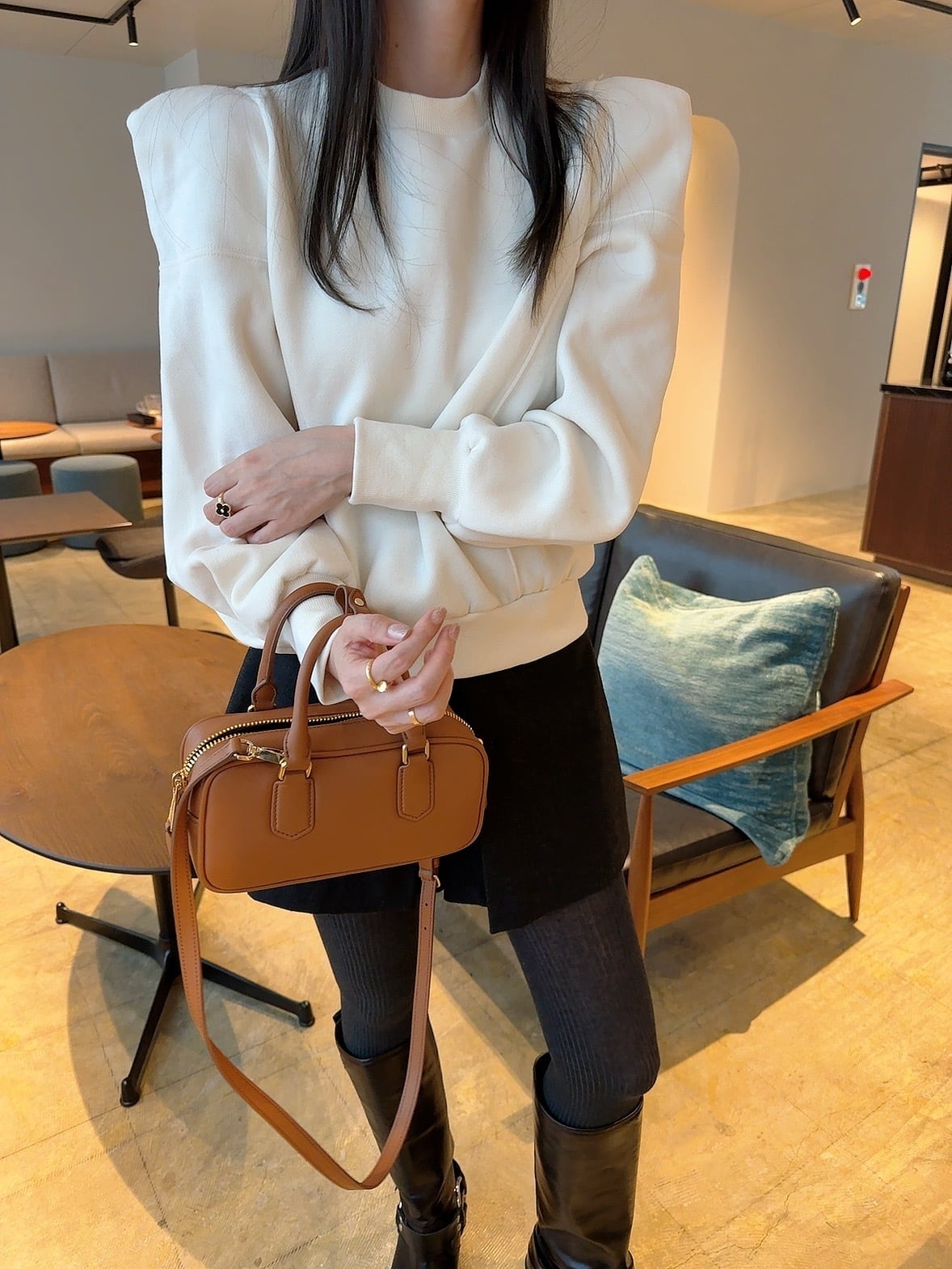 Puffshoulder sweat tops / ivory(12月下旬〜1月上旬頃発送予定)