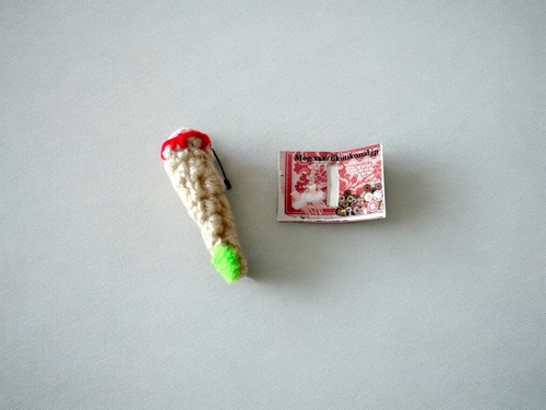 チクチクナール洋品店　指ブローチ