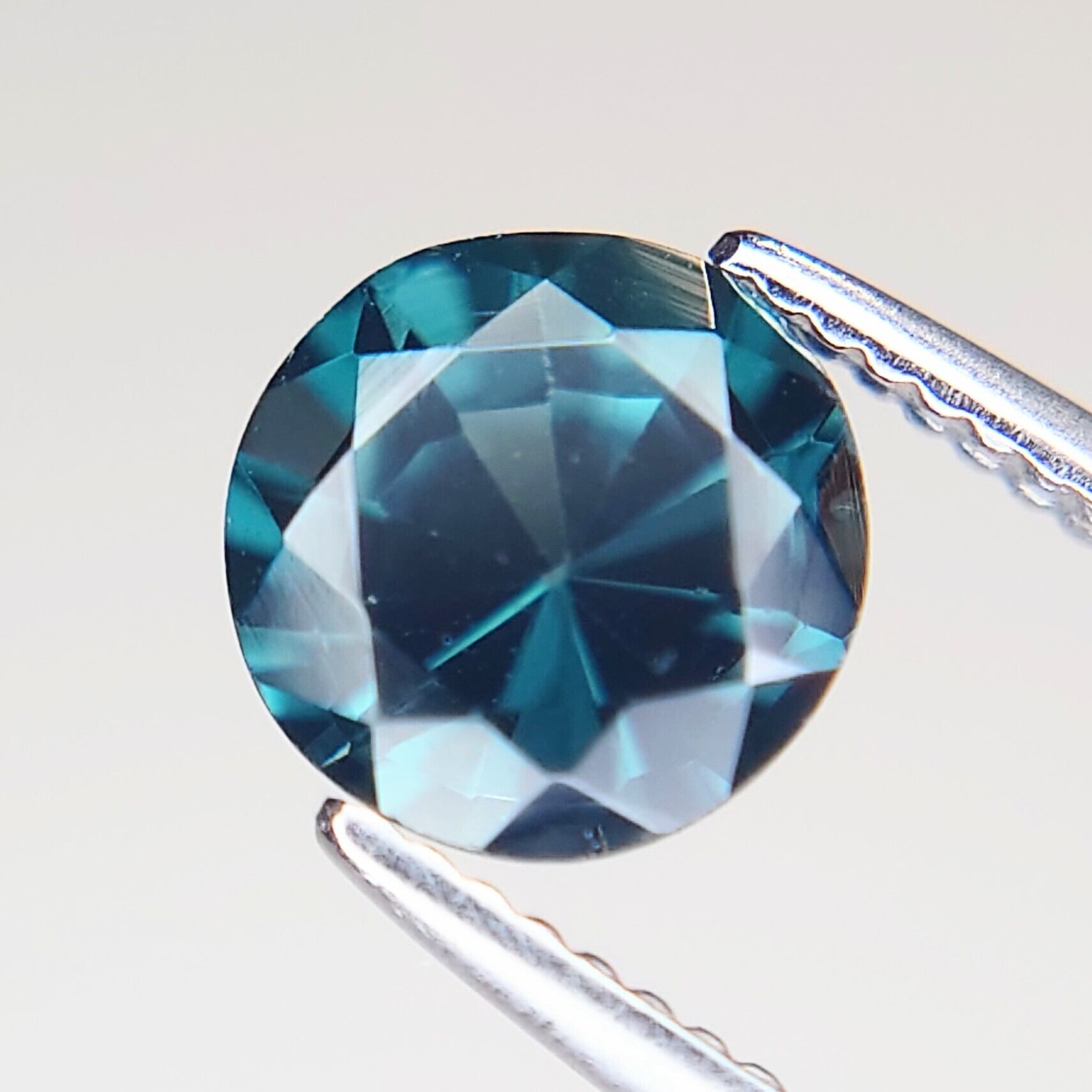 希少 Blue Spinel 0.662ct Fe分析ソ付 ルース☆ | wisteria777