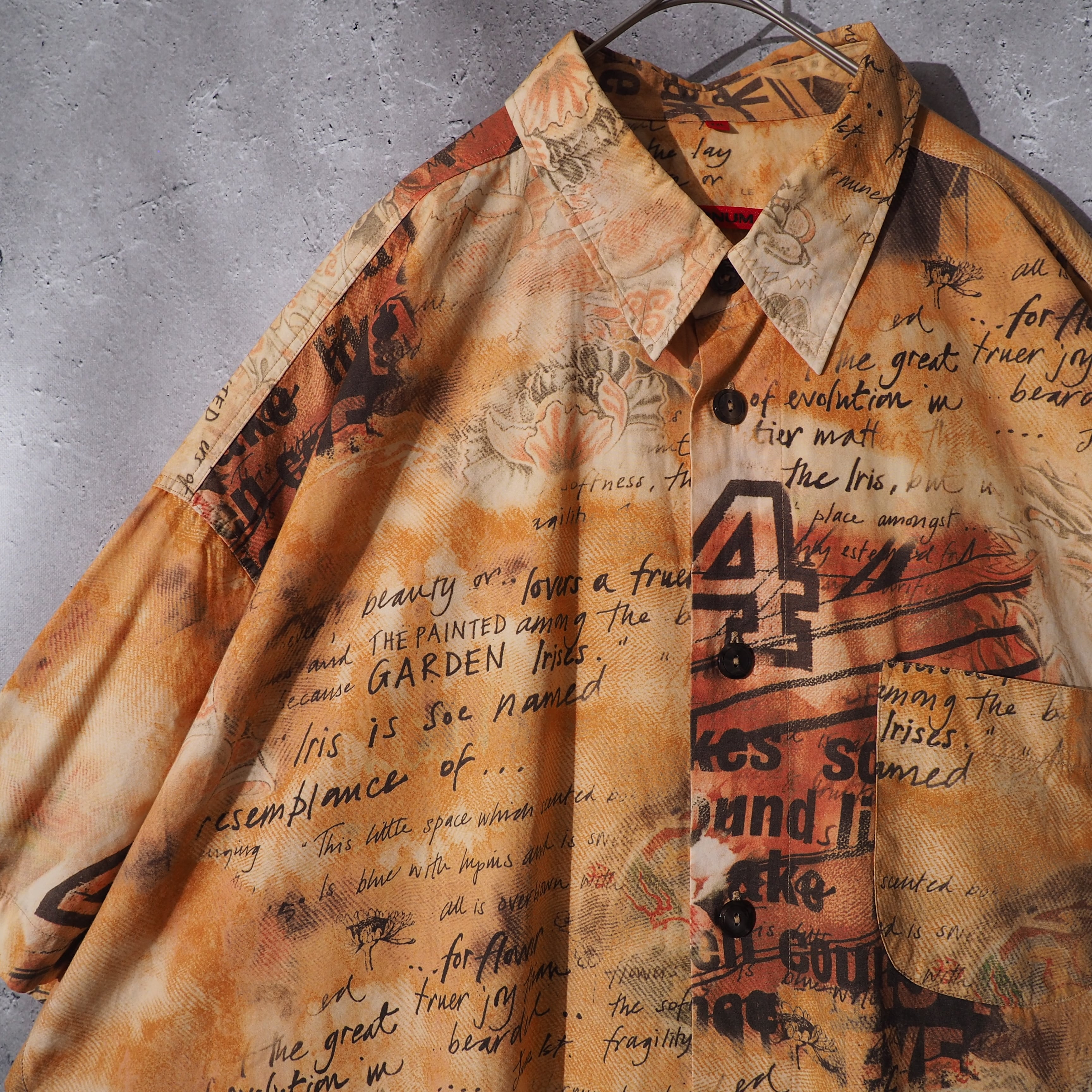 Signum asian taste × alphabet design loose silhouette art shirt