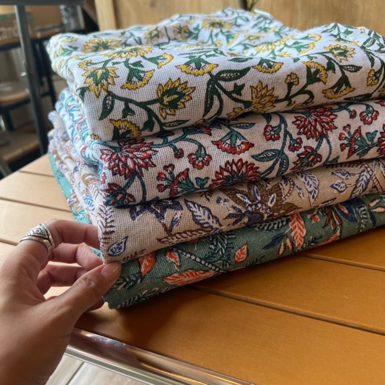 MULTI CLOTH BOMBAY/GARDEN　4type　マルチクロス　BOMBAY　GARDEN　マルチカバー　クロス　花柄　フラワー